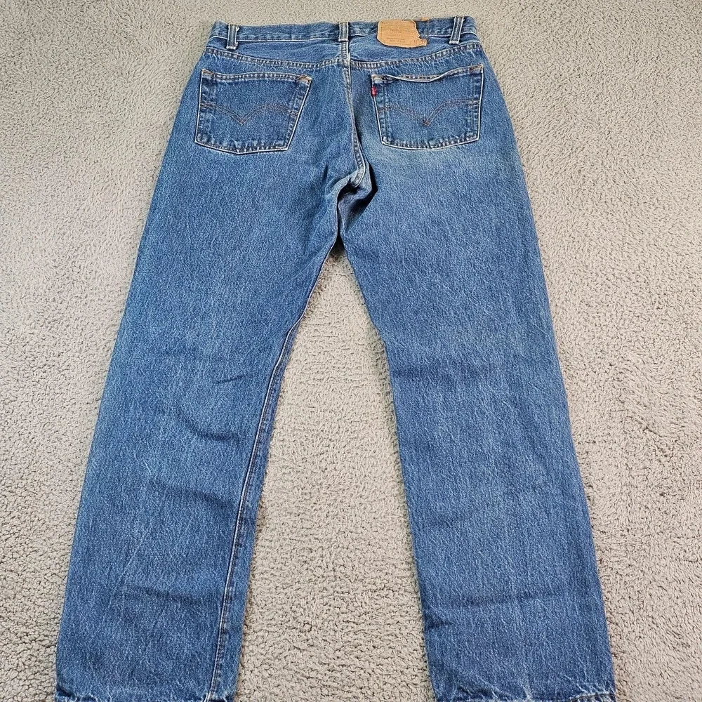 Vintage Levis 501 Jeans Mens 33x32 Blue Medium Wash Denim Button Fly USA 80s